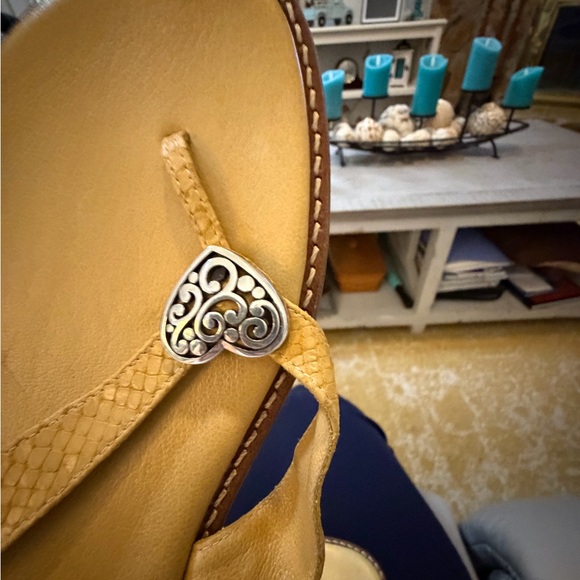 Brighton Yellow leather and snake skin design Sandals Silver Heart size 10M Orla - Picture 6 of 10